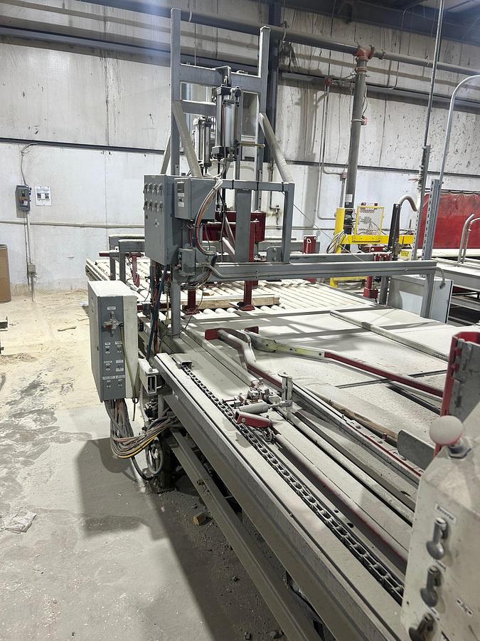 Used 2016 Stutzman Manufacturing, Woodpecker Pallet Nailing Machine, Model: 64"x108"