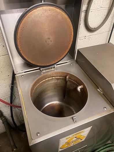 Used Uni-Ram BB30N-NBP Solvent Recycler System