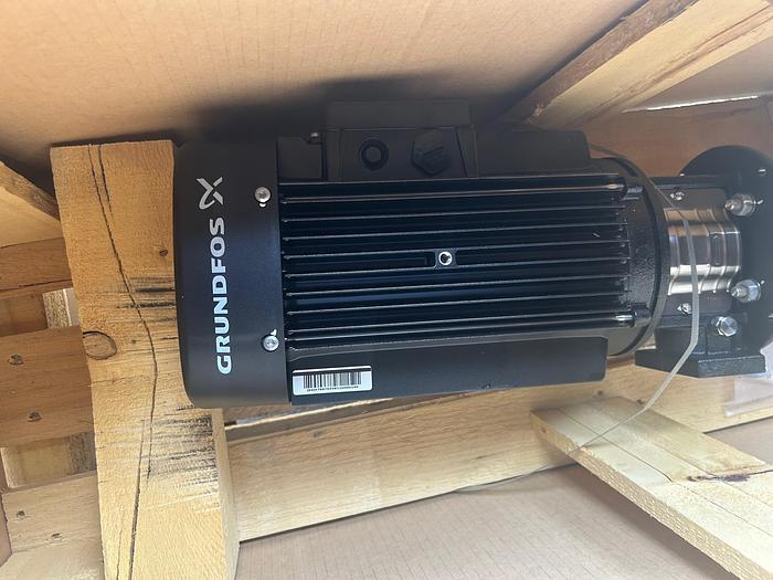 Grundfos Multistage Centrifugal Pump MTR3-23/23 D-M-A-AQQV (98821820)