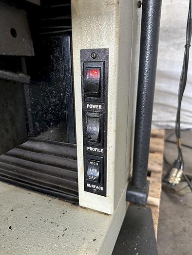 Used DELTRONIC DH214-612R OPTICAL COMPARATOR