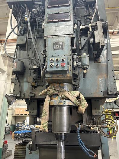 Used Pratt & Whitney Wolverine Vertical Mill