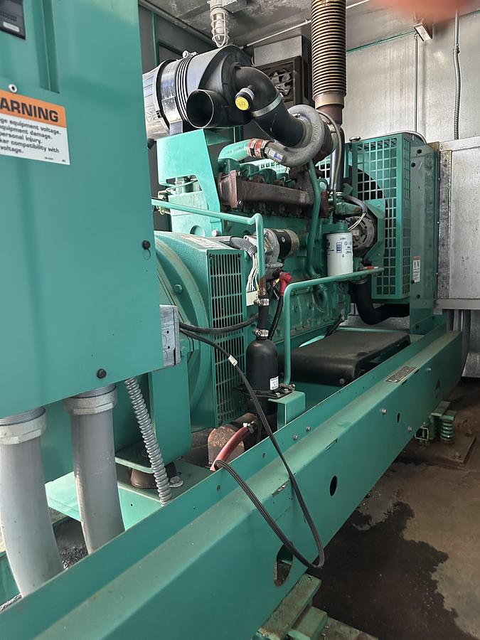 Used Cummins Power Generation Automatic Transfer Switch (ATS), Model: OTPCC-5631919
