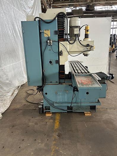 Used 2004  3-Axis Bed Mill Southwest Industries, Trak DPM V5