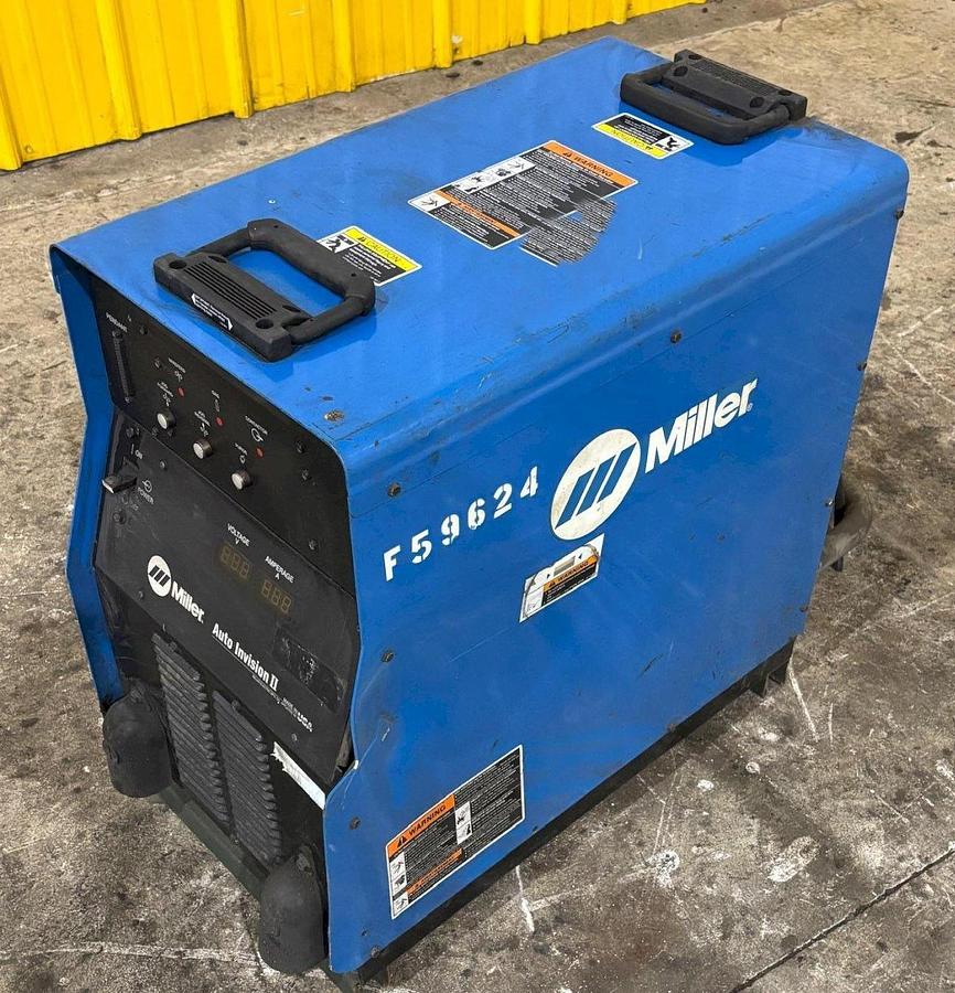 Used MILLER WELDER, Model: Auto-Invision II