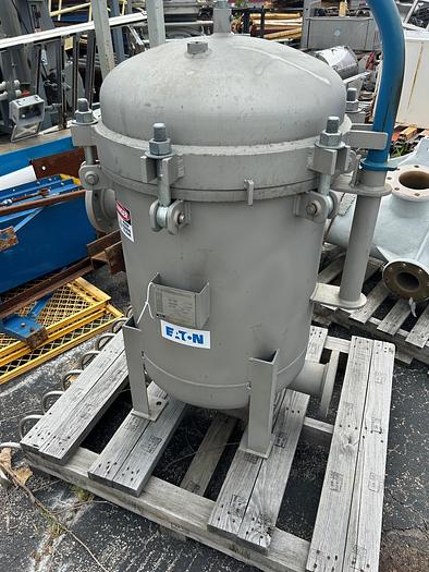 Used 2022 Eaton Inline Filter Housing Model: F3AV0400003-304