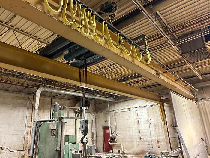 Used 7-1/2 TON PROGRESSIVE DOUBLE LEG GANTRY CRANE wirh Shaw-Box Hoist