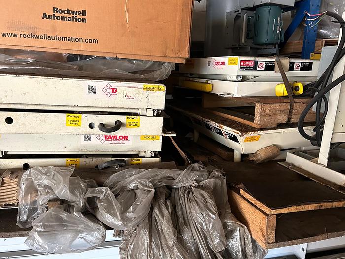 Used 4000lb. Capacity 4' x 2' Southworth Lift Table