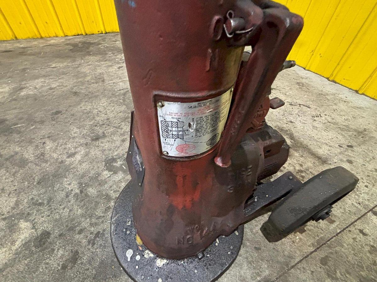 Used (2) 100 TON DUFF NORTON MODEL #144-CMJ AIR MOTOR JACKS, 30" LIFT