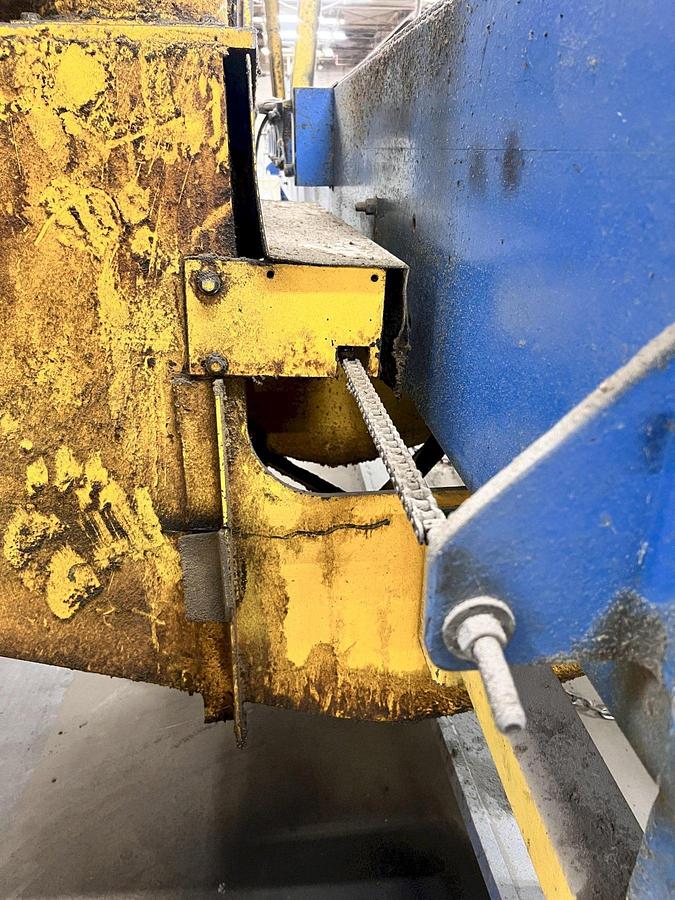 Used 15 HP L&M EQUIPMENT MODEL #HMPC-7-24 CROSS CUT BUNDLE TRAVELING ARCH WOOD BUNDLE SAW WITH CONVEYOR