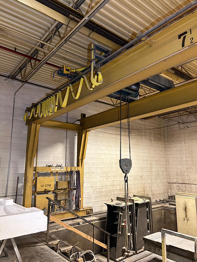 Used 7-1/2 TON PROGRESSIVE DOUBLE LEG GANTRY CRANE wirh Shaw-Box Hoist