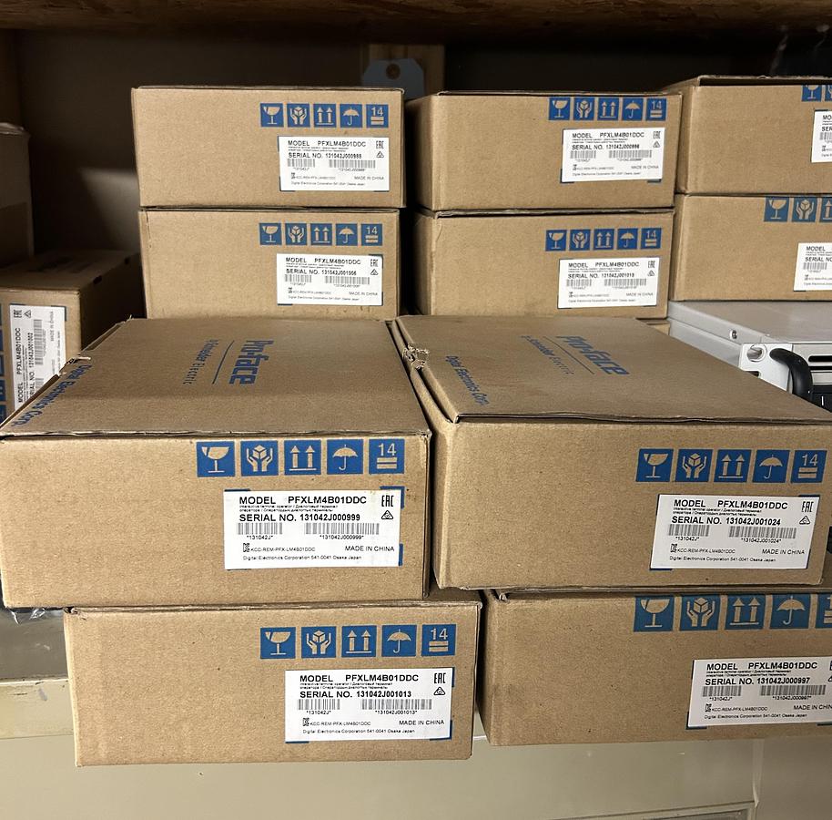 PRO-FACE PFXLM4B01DDC (New In Box) (17 Units Available)