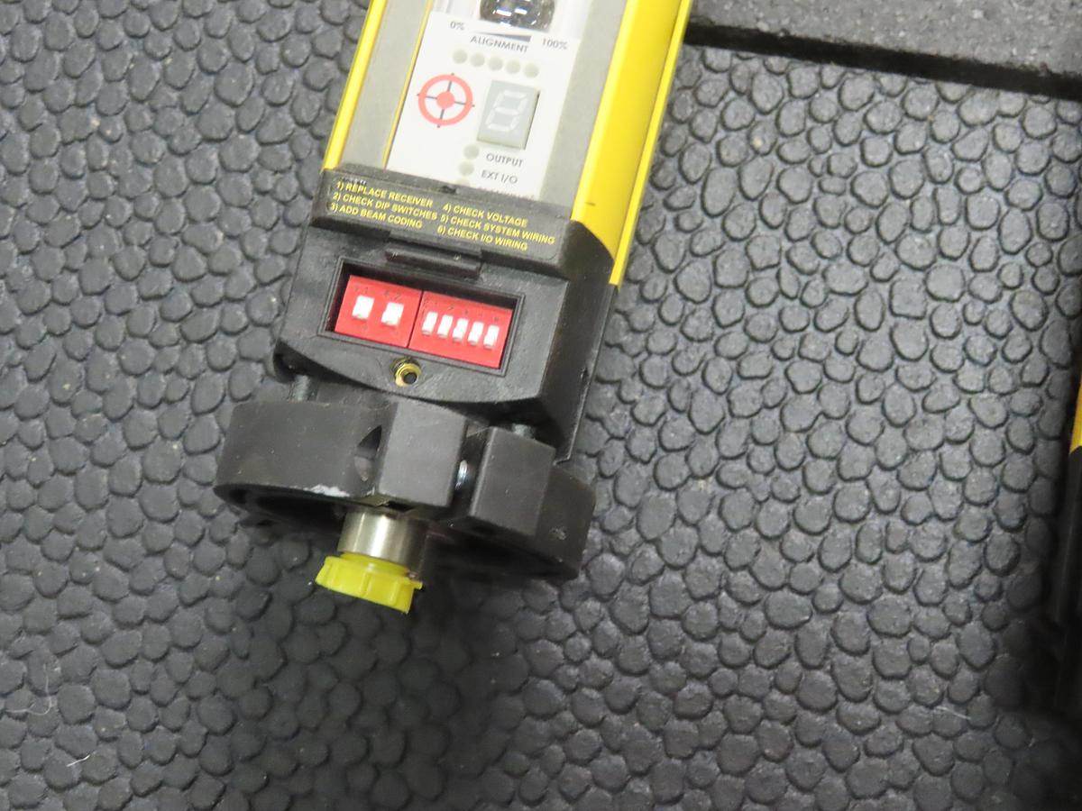 Used Sick XC40E-1203A0A0CBC0 & Sick XC40S-1203A0A00BA0 Light Curtains C4000