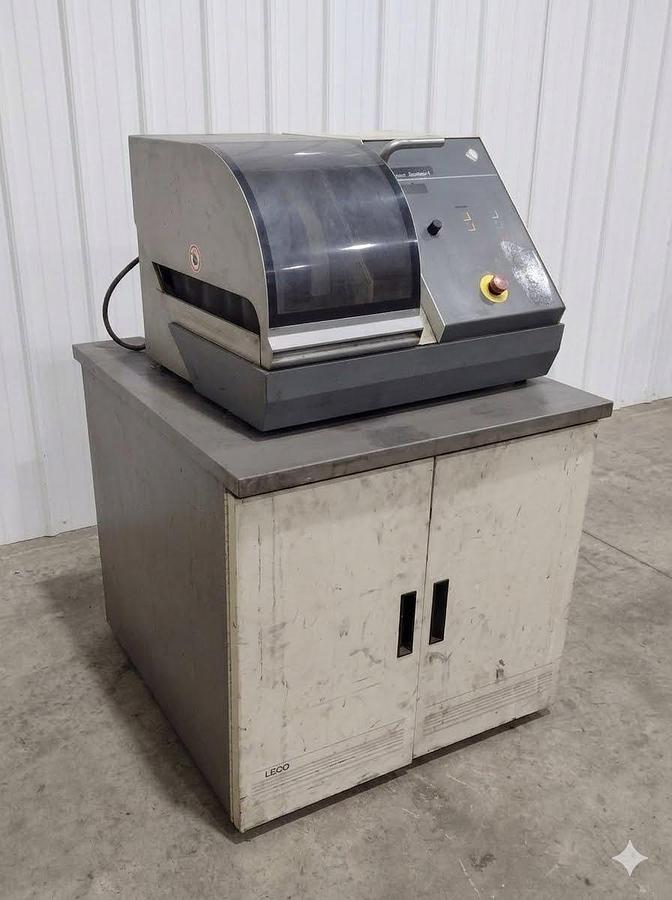 Struers Discotom-5 Cutoff Saw (Type: 05116254)