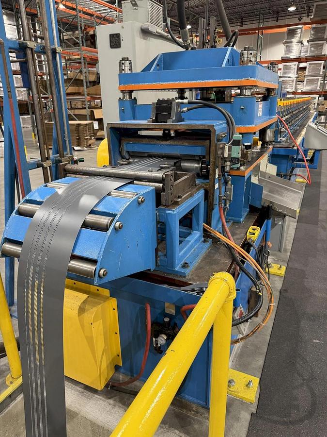 Used 30 STAND X 1.5" RLM ROLLFORMER LINE TOOLED FOR LEAF SOLUTIONS GUTTER TOPPER, 20" ROLL SPACE (2001)