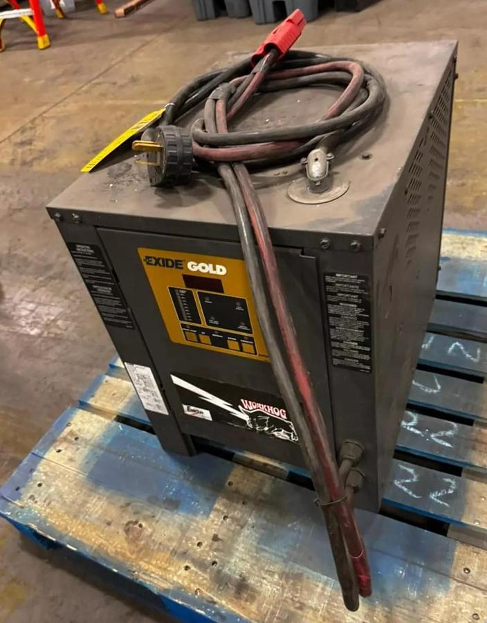 Used Exide Workhog Gold WG1-12-865 Battery Charger