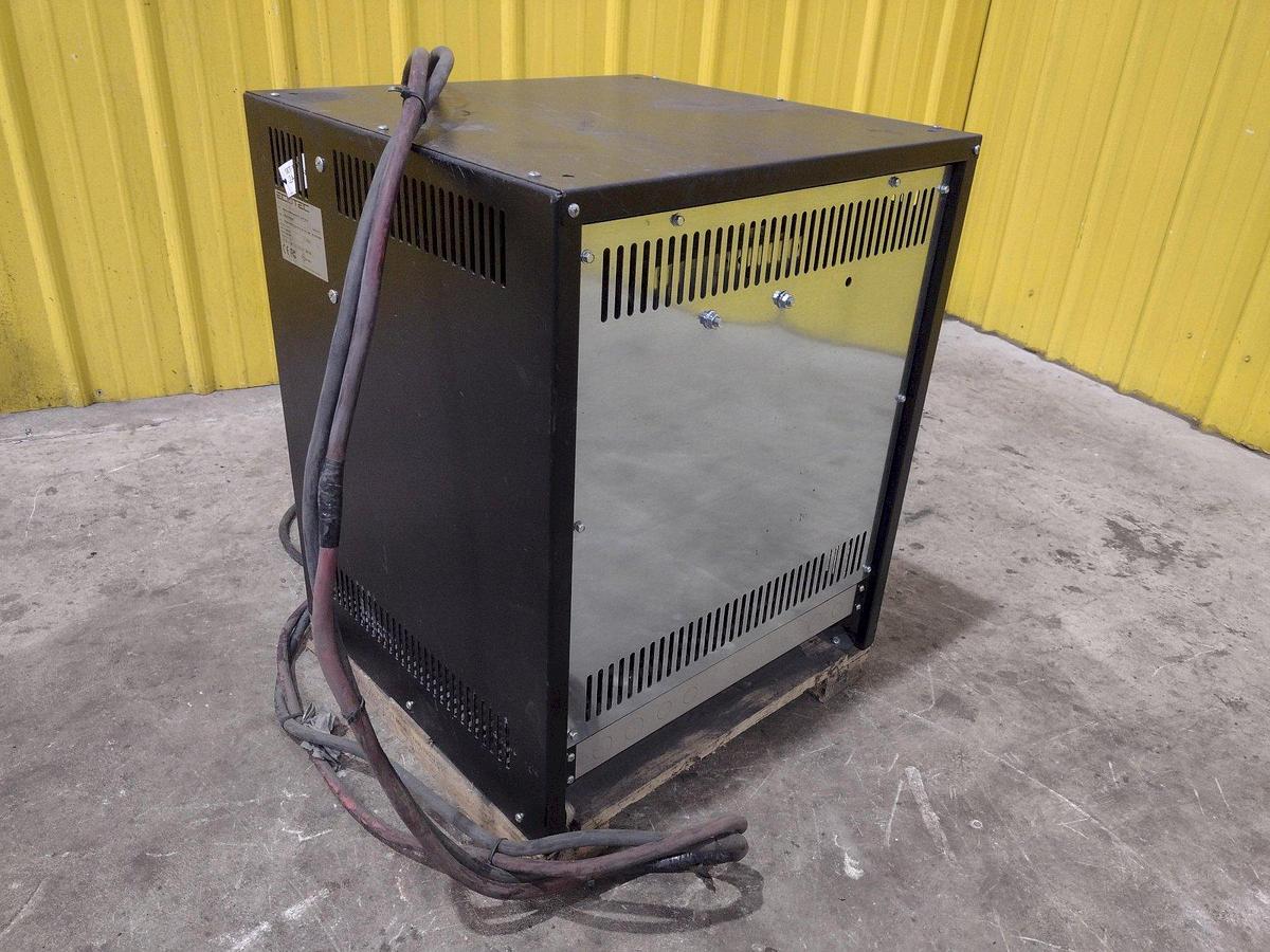 Used 24-Volt Ecotec Model: EcoPoint 24V160A Battery Charger