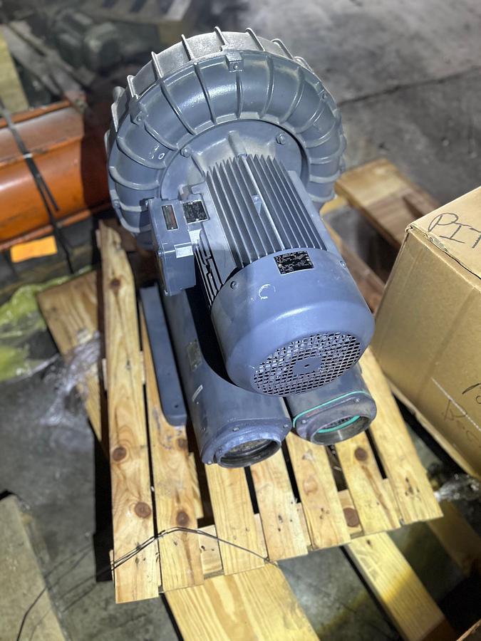 Becker SV 5.1050/1-01 Single-Stage Regenerative Blower