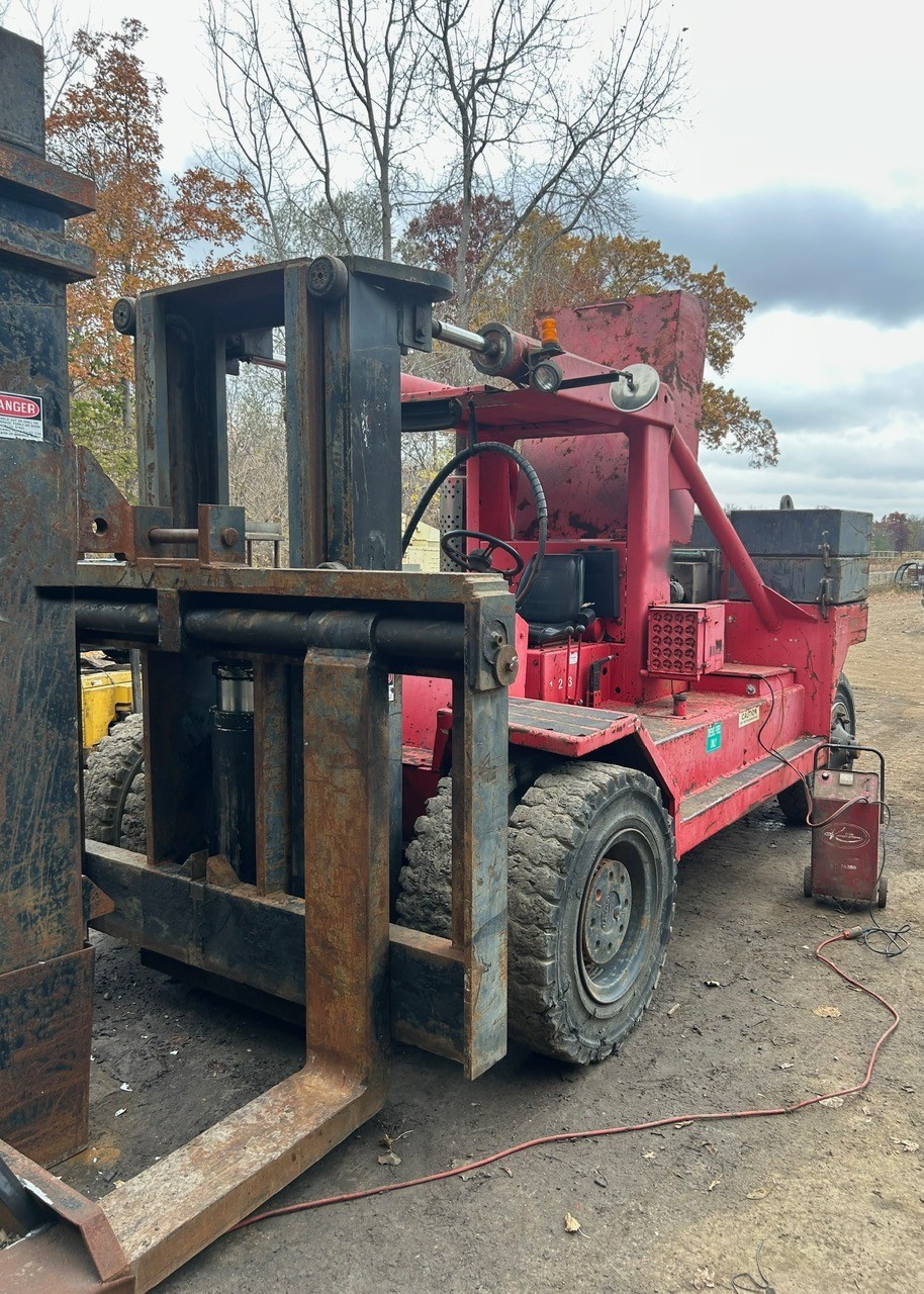 Used 80,000 LB. BRISTOL RIGGER SPECIAL FORK TRUCK