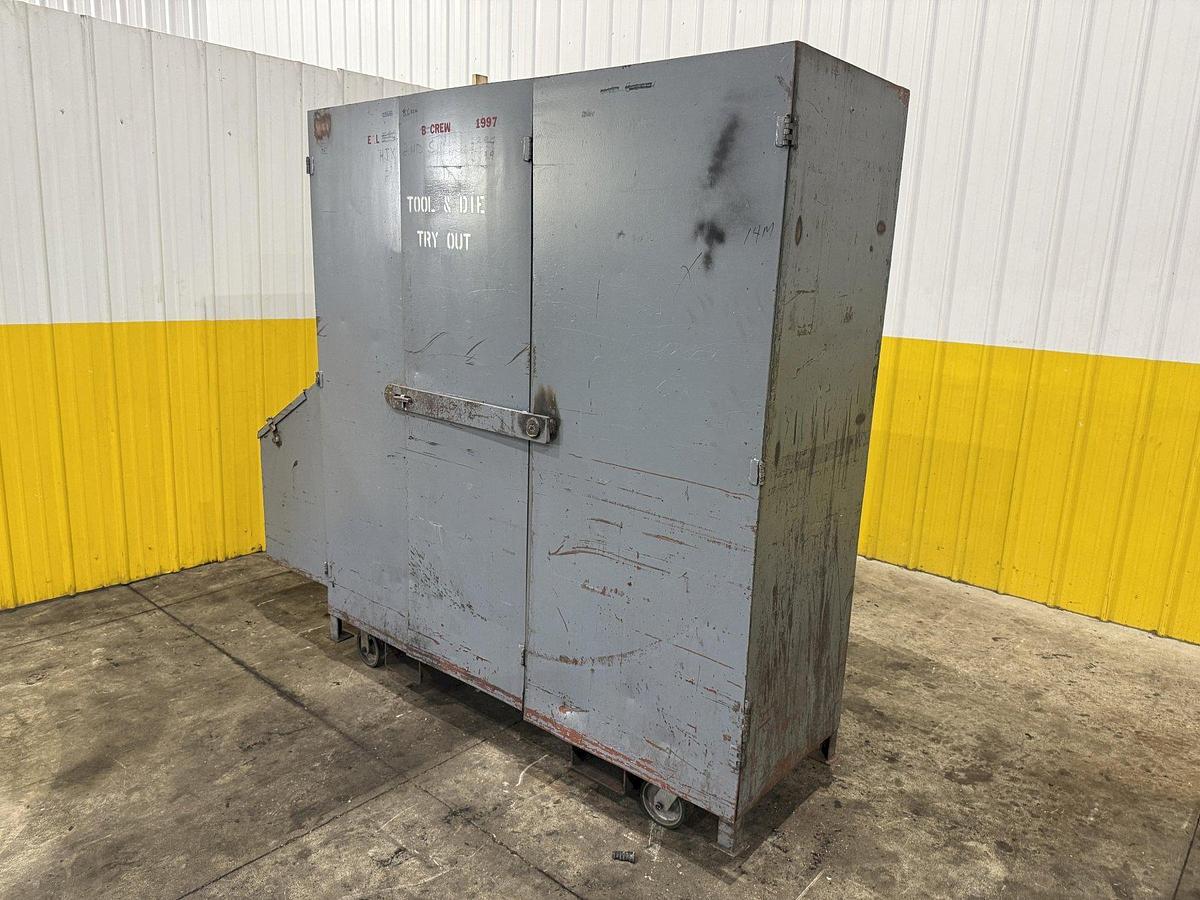 Used HEAVY DUTY ROLLING TOOL CABINET / STORAGE CART