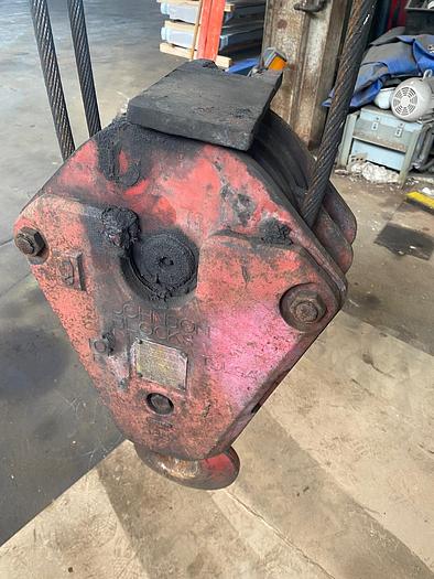 Used Broderson 30,000-Lb Capacity Crane RT-300-B