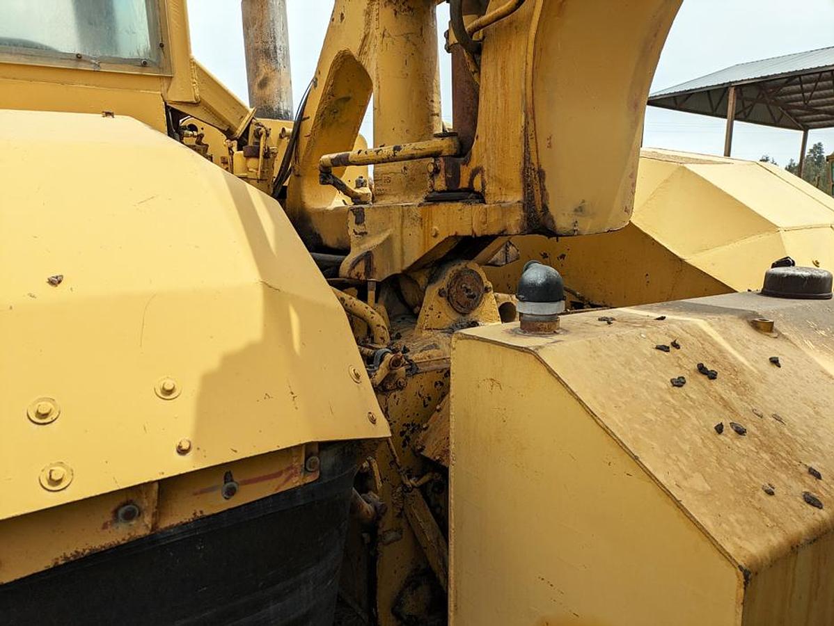 Used Caterpillar 631B Water Wagon