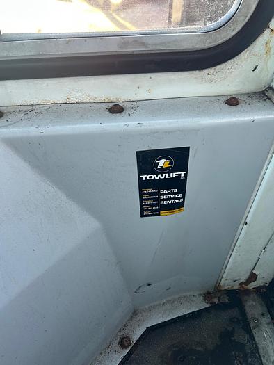 Used 2012 Kalmar Ottawa 4 x 2 Spotting Truck