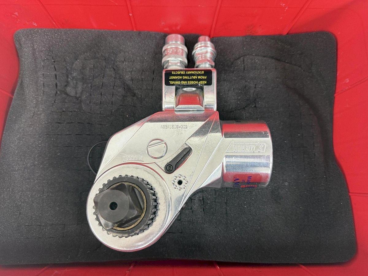 Used 1" HYTORC MODEL #AVANTI AV-3 HYDRAULIC TORQUE WRENCH