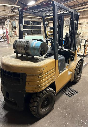 Used Caterpillar 6000 Lb. GP30 Forklift