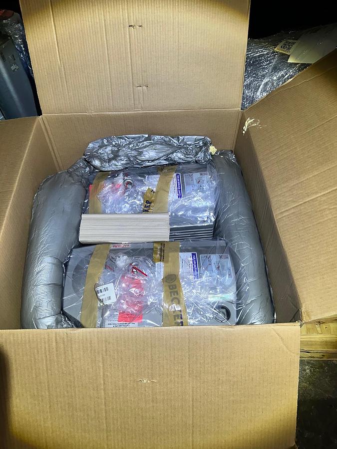 Becker Model: T4.25DSK Oil-Less Vacuum Pump  (2 Available) New In Box