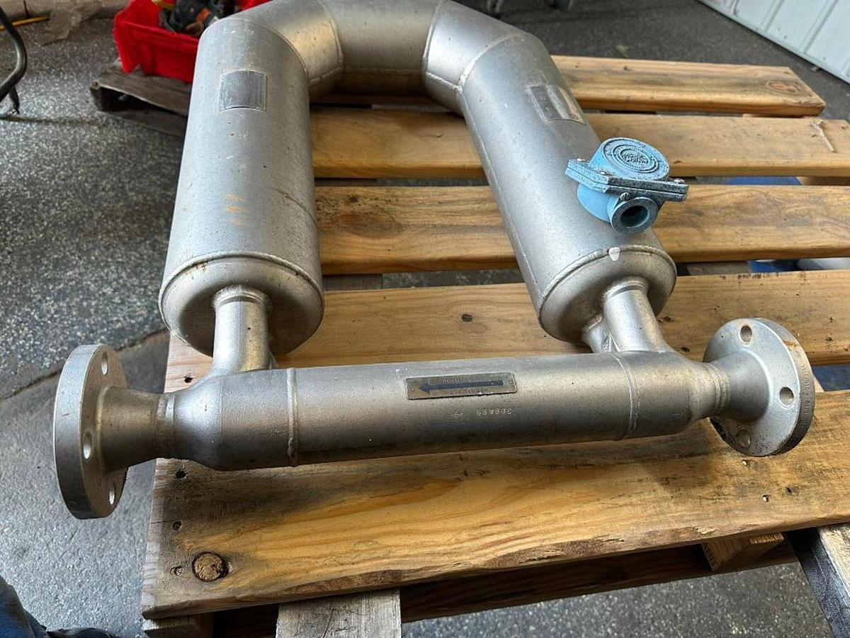 Used Emerson Micromotion CMF200 Model: CMF200431NU,  1-1/2"