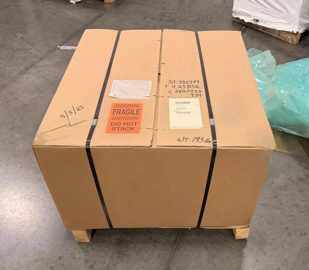 Becker Model: T4.25DSK Oil-Less Vacuum Pump  (2 Available) New In Box