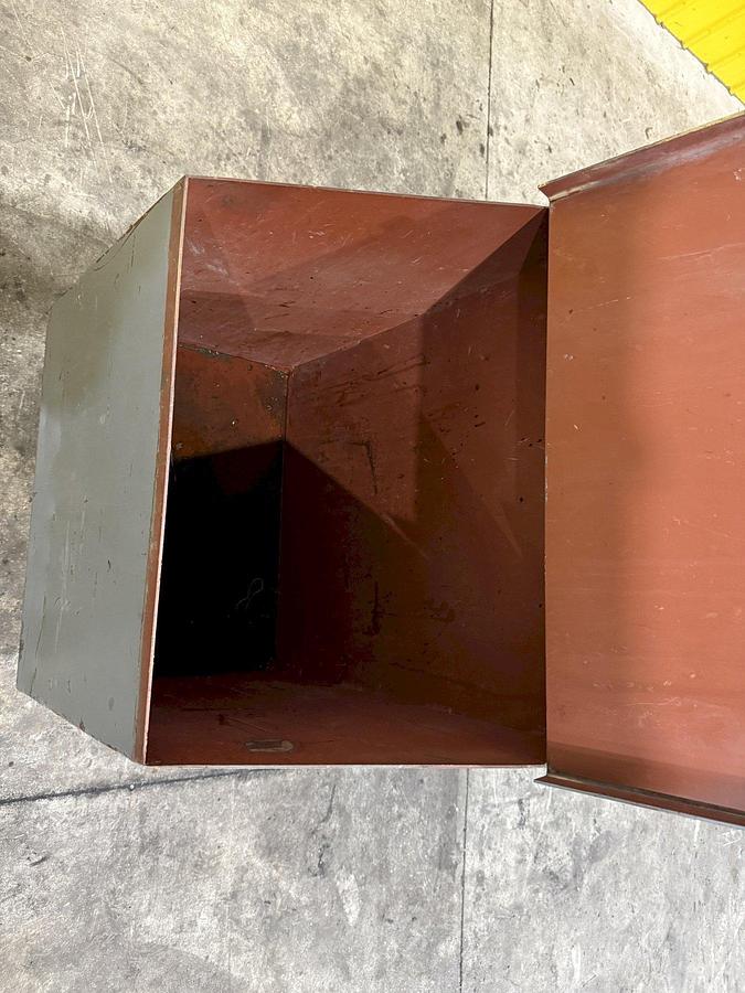 Used HEAVY DUTY ROLLING TOOL CABINET / STORAGE CART