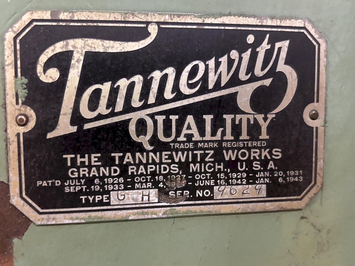 Used 35.5" x 20" TANNEWITZ MODEL #GH VERTICAL BAND SAW