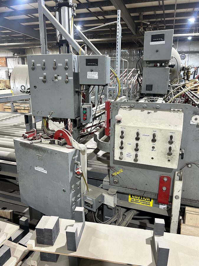 Used Woodpecker Pallet Nailing Machine