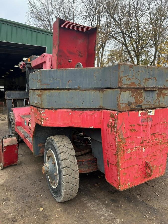 Used 80,000 LB. BRISTOL RIGGER SPECIAL FORK TRUCK