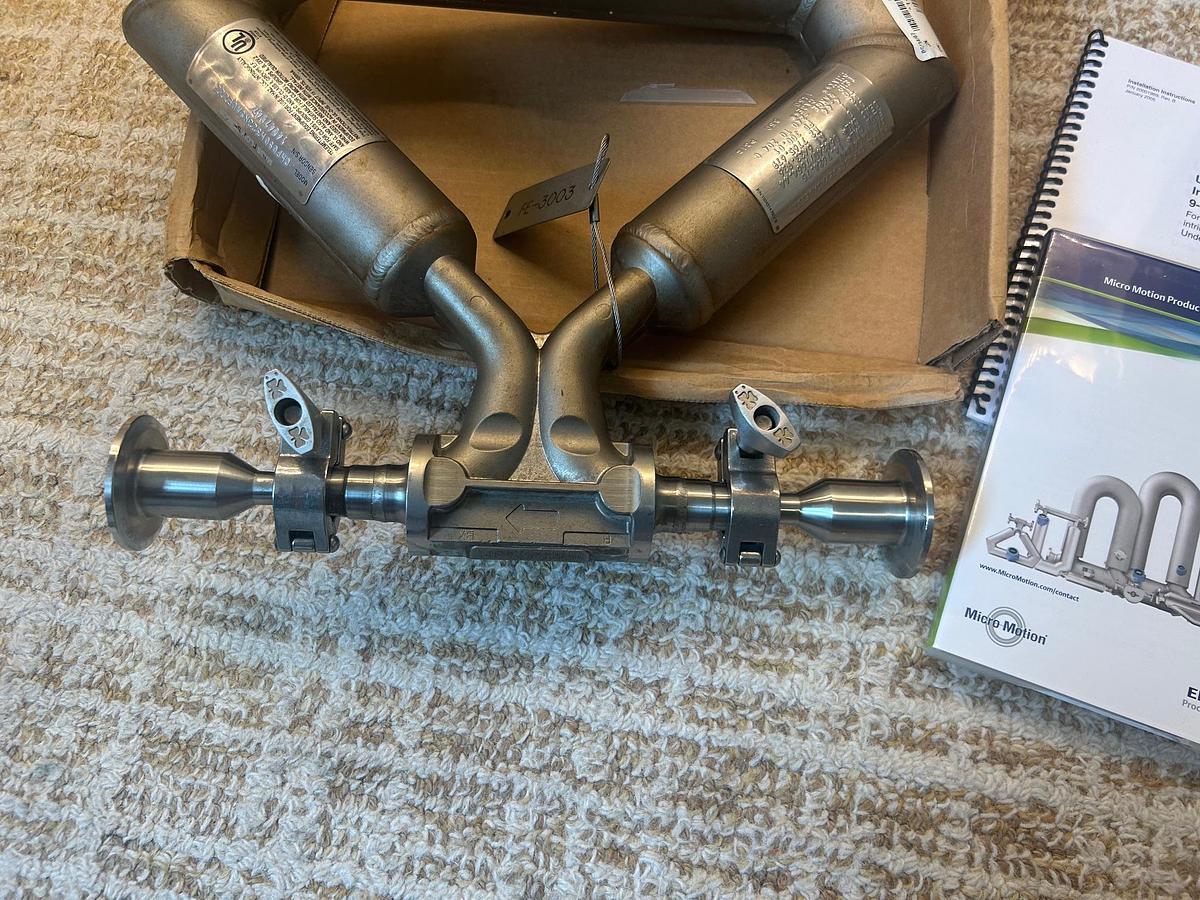 Used MICRO MOTION, MASS FLOW METER, EMERSON CMF050M322NSAUEZZZ