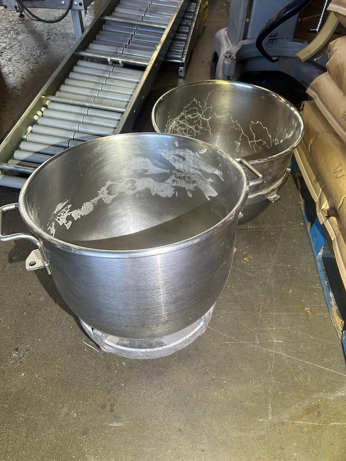 Used 60 Quart Hobart H 600 Mixer