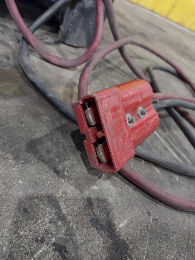 Used Exide Workhog Gold WG1-12-680 Battery Charger