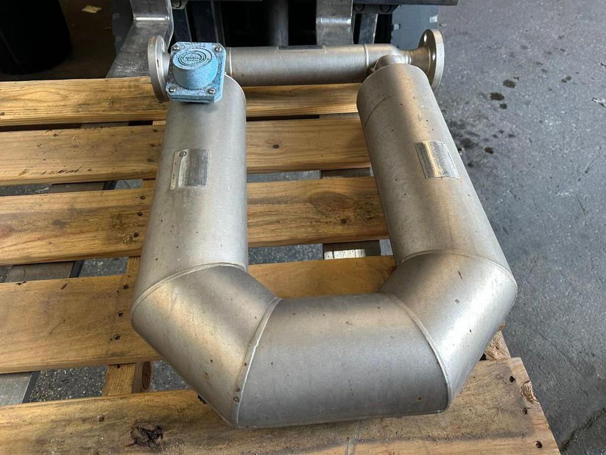 Used Emerson Micromotion CMF200 Model: CMF200431NU,  1-1/2"