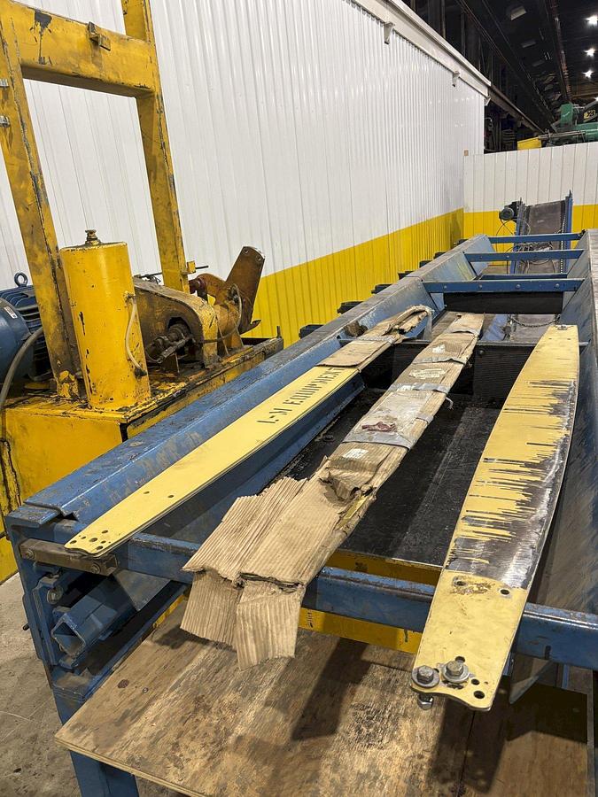 Used 15 HP L&M EQUIPMENT MODEL #HMPC-7-24 CROSS CUT BUNDLE TRAVELING ARCH WOOD BUNDLE SAW WITH CONVEYOR