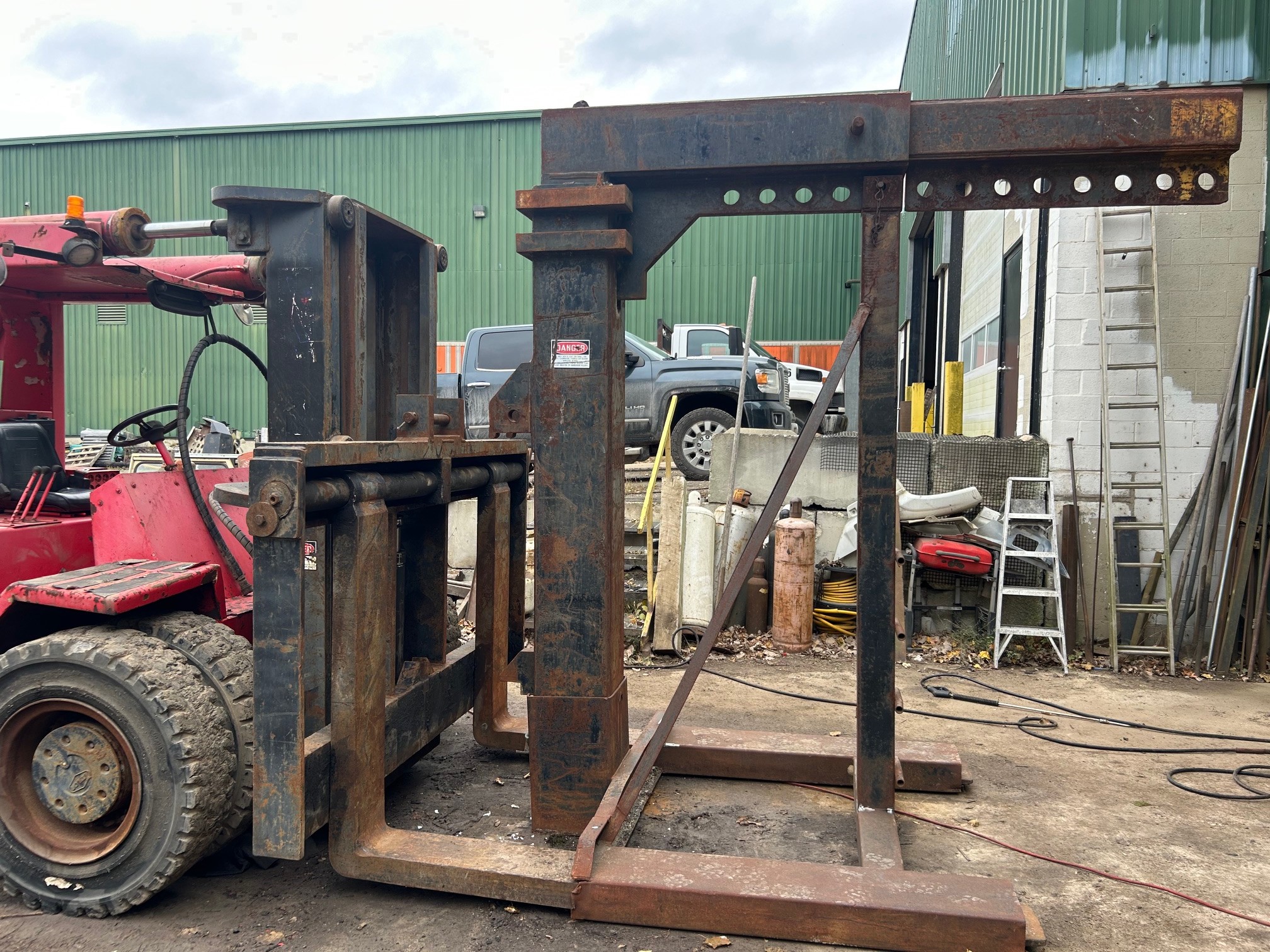 Used 80,000 LB. BRISTOL RIGGER SPECIAL FORK TRUCK