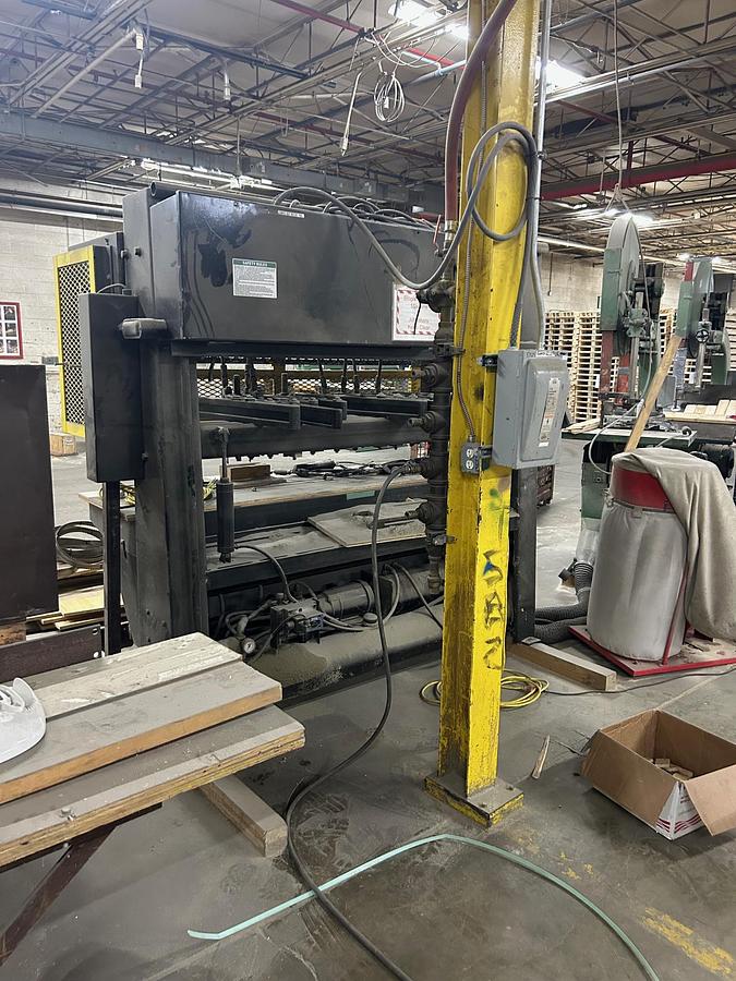 Used 8 SPINDLE X 24" X 86" CEMCO MULTI-HEAD GANG DRILL & BORING MACHINE