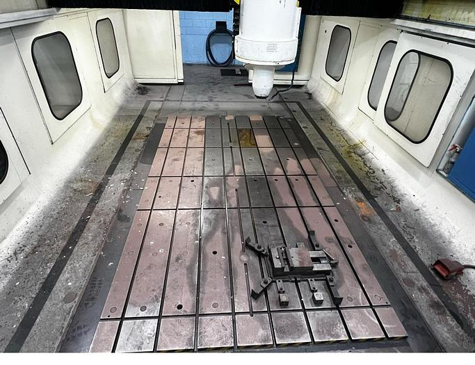 Used Tarus Vertical Machining Center Bridge Type