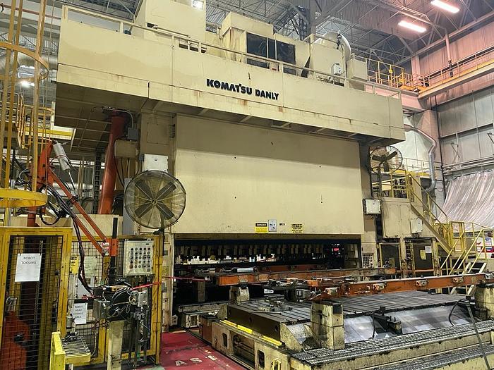 Used 1200 TON KOMATSU TRANSFER PRESS, Model S4T-1200-MF