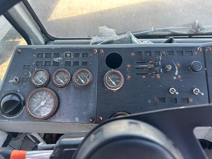 Used 2012 Kalmar Ottawa 4 x 2 Spotting Truck