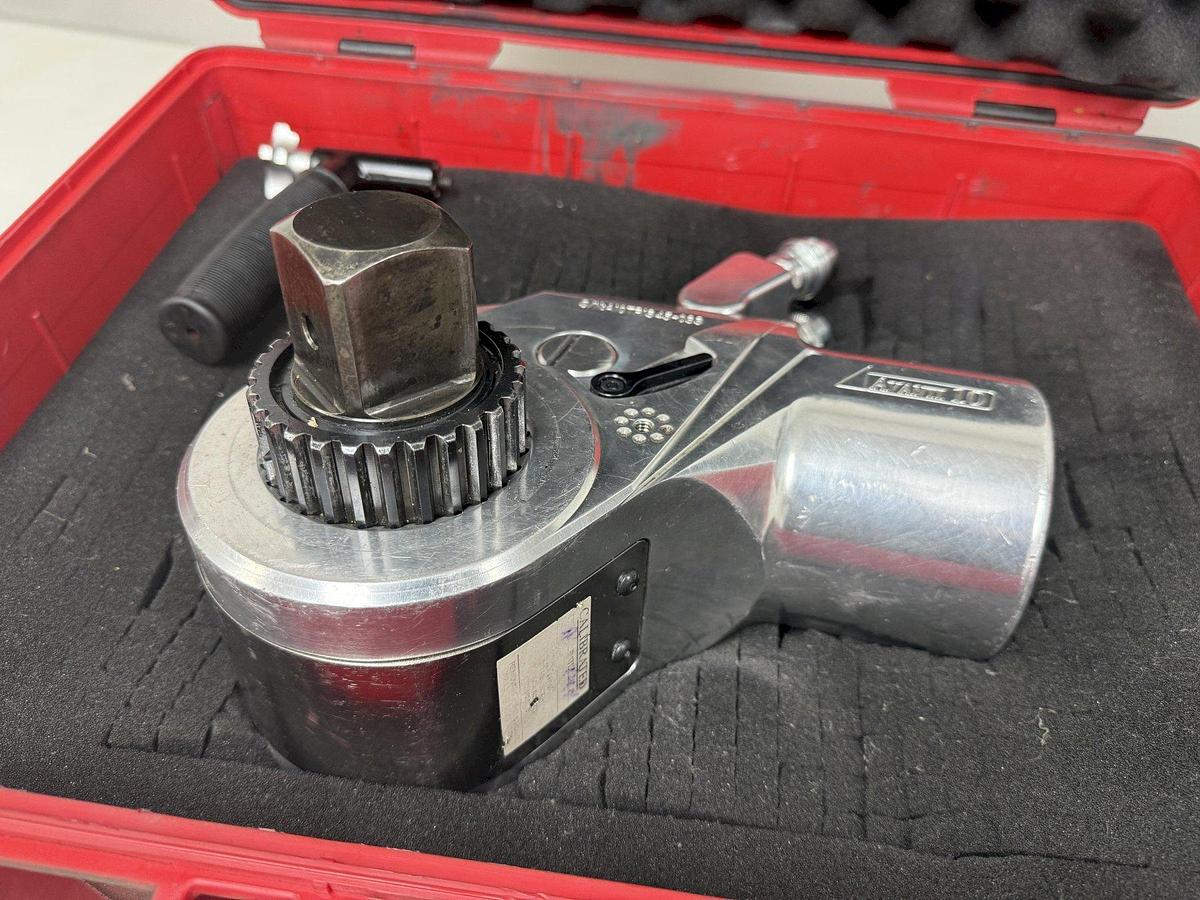 Used 1.5" HYTORC MODEL #AVANTI AV-10 HYDRAULIC TORQUE WRENCH