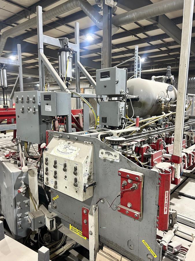 Used Woodpecker Pallet Nailing Machine