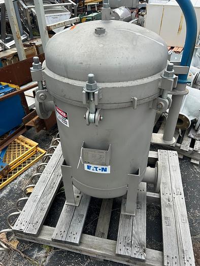 Used 2022 Eaton Inline Filter Housing Model: F3AV0400003-304