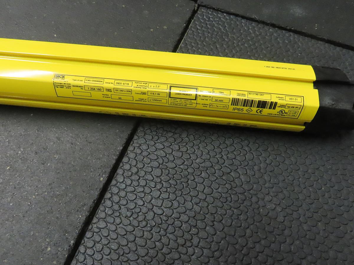 Used Sick XC40E-1203A0A0CBC0 & Sick XC40S-1203A0A00BA0 Light Curtains C4000