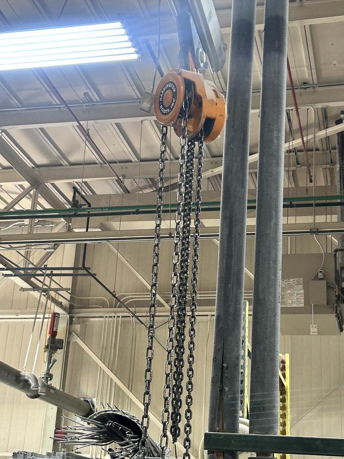 Used 1/2-Ton Gorbel Self Supporting Overhead Crane System 40' x 20'